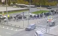 Сотни подростков на самокатах устроили опасный флешмоб в Москве: 20 оказались в полиции