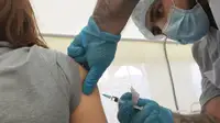 В России посчитали всех вакцинирующихся