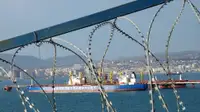 Нефть заполняет Балтику // Экспортные поставки российского сырья переключаются на запад
