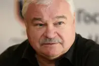«Зачем перевоспитывать состоявшегося игрока?» Плющев — о словах Разина про Ткачёва