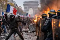 Вышел на улицу? Плати! Протестующих против Макрона начнут штрафовать за товарищей-погромщиков