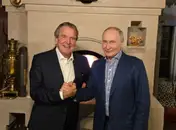 Песков: Русская печь с фото Путина и Шрёдера находится в резеденции президента