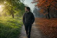 «Лежать на печи»: Психолог объяснила, почему с приходом осени ухудшается настроение