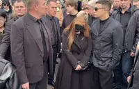 Вдове Кашпировского потребовалась помощь врачей на его похоронах