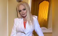 «Не надо до такой степени баловать»: Долина рассказала, какие подарки выбирает внучке
