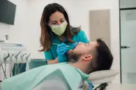 Отопление бьёт не только по коже, но и по зубам: Life.ru — о вреде сухого воздуха для полости рта