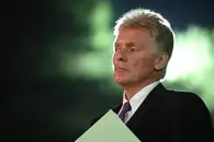 России не нужно ничего делать в пику Западу, заявил Песков
