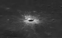 NASA обнаружило на Луне появившийся два года назад кратер
