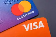 В Госдуме раскрыли, когда Visa и Mastercard исчезнут из оборота в России
