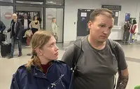 Выдворенные из Черногории основатель "Рыбаря" Звинчук и его спутники прибыли в Белград
