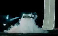Tesla решила брать $50 тыс. только за бронирование суперкара Roadster