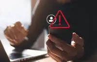 «Комиссия за бронь» и фальшивые QR-коды: Аферисты атакуют москвичей перед Днём города