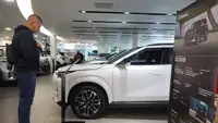 Экономист Зубец: новые автомобили в РФ должны стоить не более 800 тысяч рублей