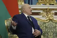 Лукашенко приказал сажать в тюрьму за теребление льна