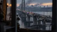 Поставки оружия через Львов под угрозой: журналист из США объяснил последствия ударов по мостам Киева