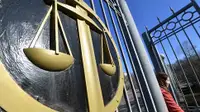 Шпион оказался богатым // Отбывший срок за госизмену сотрудник ФСБ обжалует конфискацию многомиллионных активов