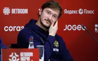 Футболист сборной России рассказал, что начал забывать русский язык в США