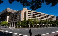 Сбой видеосвязи сорвал секретный брифинг об угрозах выборам в США