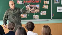 «Учимся не для школы, а для жизни» // Как донецких школьников обучают настоящей войне