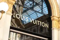 Роспатент зарегистрировал логотип Louis Vuitton для NFT до 2035 года