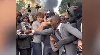 Мэр Сен-Дени попал под слезоточивый газ на протестах школьников в Париже