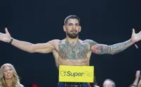 Топурия обвинил Гэтжи в махинации с перчатками после потери пояса UFC