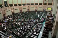 В польском сейме депутаты буквально облаяли министра обороны Косиняка-Камыша