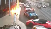 Трое в масках подожгли коктейлями Молотова два суперкара на свадьбе в Британии