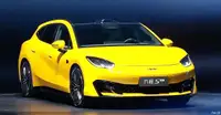 Аналог Porsche Taycan, только в разы дешевле. Представлены BYD Fangchengbao S и S GT: «дьяволские» 666 л.с., полный привод, режим дрифта — всего 240 тыс. юаней (3 млн рублей)