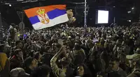 В Белграде толпа разгромила телеканал после выборов