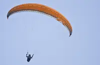 Вологодская парашютистка получила «хлыстовую» травму шеи при прыжке и выжила
