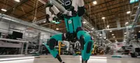 Андроид Agility Robotics присел при опасном сближении с людьми