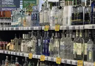 Россияне стали меньше пить: просели продажи водки, коньяка и вина
