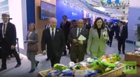 Путин побывал на стенде RT с фирменной кофейней на саммите Россия — Африка