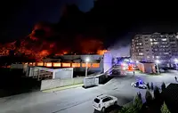 На месте пожара на складе в Ростовской области увеличили группировку сил и средств