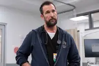 Ноа Уайли получил премию «Эмми» за роль в сериале «Больница Питт»