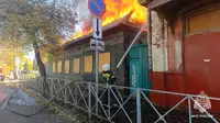 Около 400 детей и учителей эвакуировали из школы в Орле из-за крупного пожара