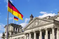 В Германии пригрозили прибегнуть к статье конституции, которая ни разу не применялась