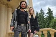 Жена Стаса Михайлова подогрела слухи об измене певца с подругой