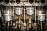 Ученые создали масло, которое экономит топливо газопоршневых двигателей