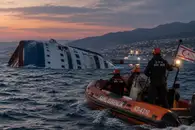 Число погибших при крушении парома у Кипра достигло 14