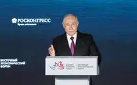Регион для обкатки инновационных решений. Владимир Путин выступил на пленарном заседании ВЭФ