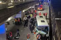 Во Франции 19 человек пострадали при столкновении поезда с автобусом