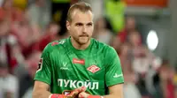 Голкипера «Спартака» Максименко удалили на 24-й минуте в матче с «Крыльями»