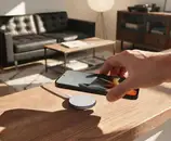 Motorola показала Moto Snap — магнитную беспроводную зарядку мощностью до 30 Вт