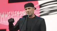 Костомаров призвал российских фигуристов не обращать внимания на внешние факторы