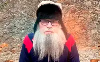 Блогера-иноагента «Деда Архимеда» объявили в розыск