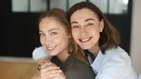 Не «должен», а «хочу»: что родители и взрослые дети думают о семейном долге