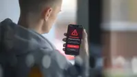Вирусы атакуют смартфоны россиян: летом число заражённых пользователей подскочило на треть