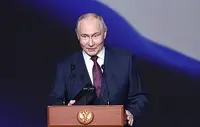 Путин предложил бесплатно показывать фильмы, которые отражают историю России